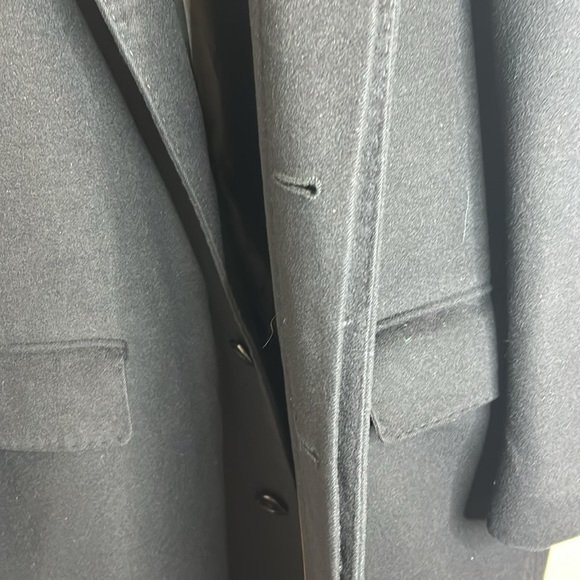 Coppley Cashmere & Wool Men’s Luxury
Tailored Black Coat Size 42 - Picture 10 of 17